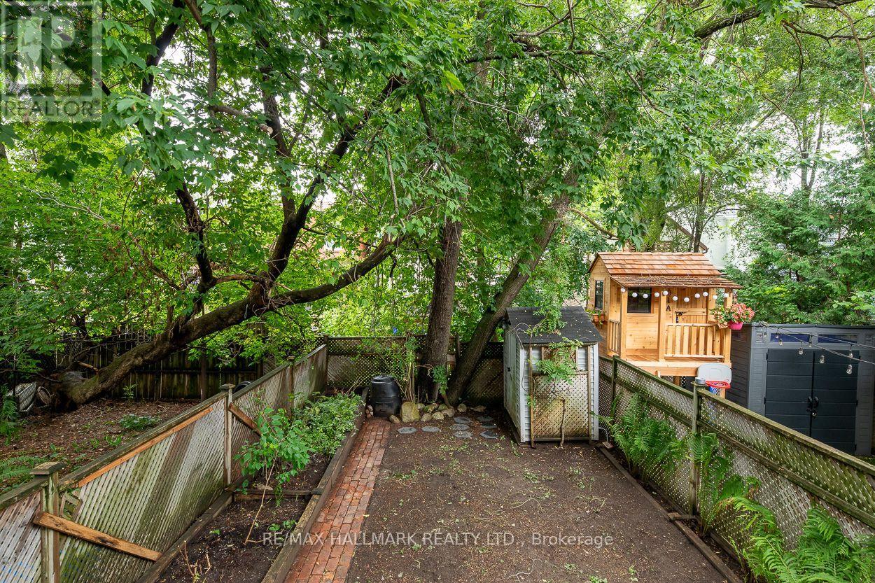 703 Craven Road, Toronto, Ontario  M4L 2Z7 - Photo 40 - E13721404