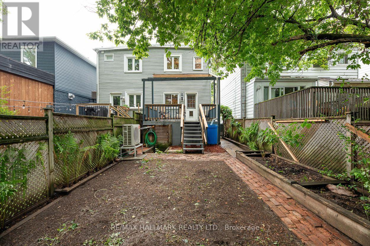 703 Craven Road, Toronto, Ontario  M4L 2Z7 - Photo 43 - E13721404
