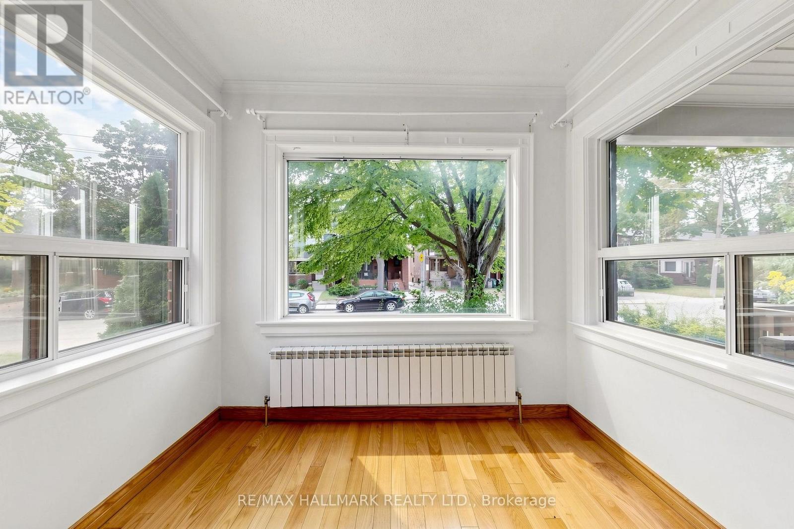 Main - 166 Cambridge Avenue, Toronto, Ontario  M4K 2L9 - Photo 12 - E13721406