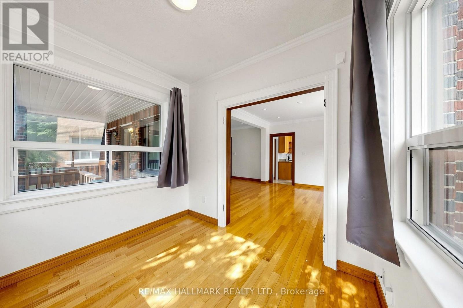 Main - 166 Cambridge Avenue, Toronto, Ontario  M4K 2L9 - Photo 16 - E13721406
