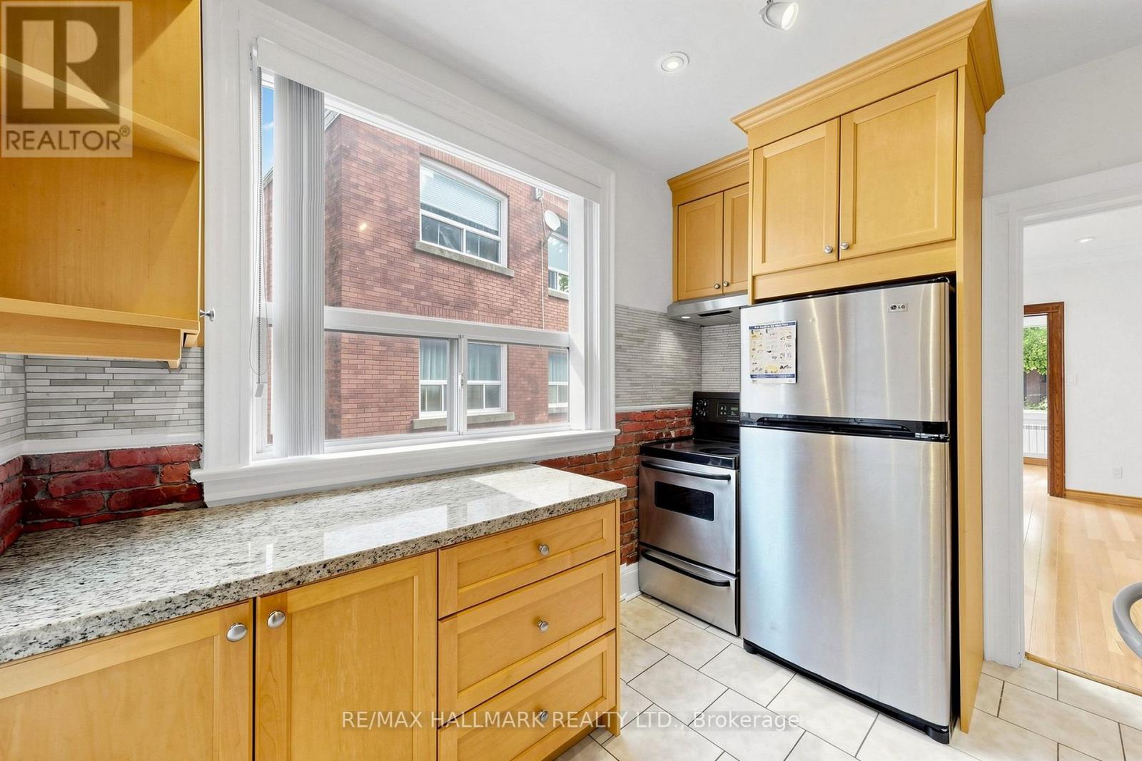 Main - 166 Cambridge Avenue, Toronto, Ontario  M4K 2L9 - Photo 19 - E13721406