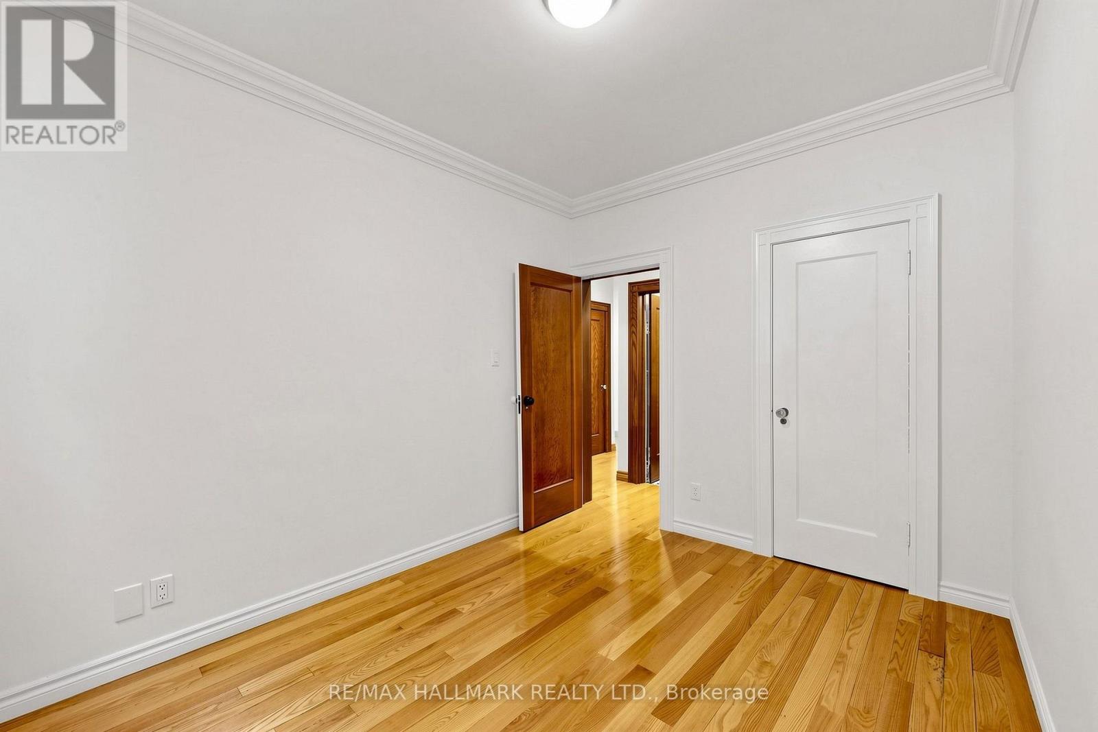 Main - 166 Cambridge Avenue, Toronto, Ontario  M4K 2L9 - Photo 27 - E13721406