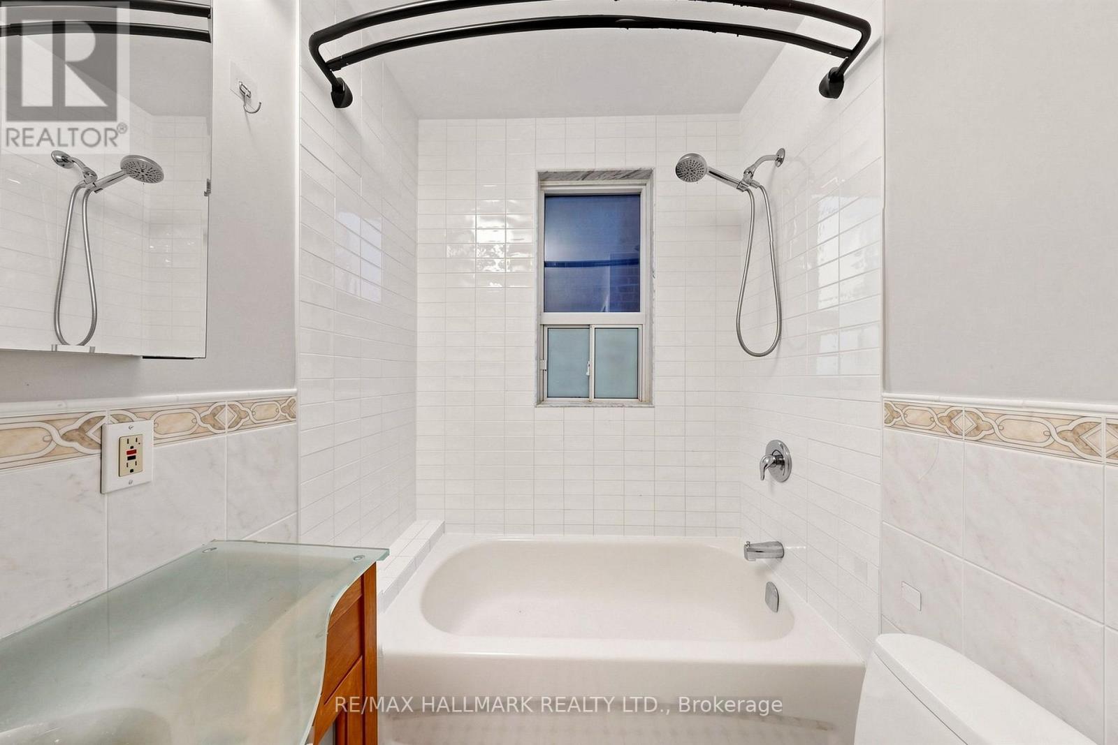 Main - 166 Cambridge Avenue, Toronto, Ontario  M4K 2L9 - Photo 39 - E13721406