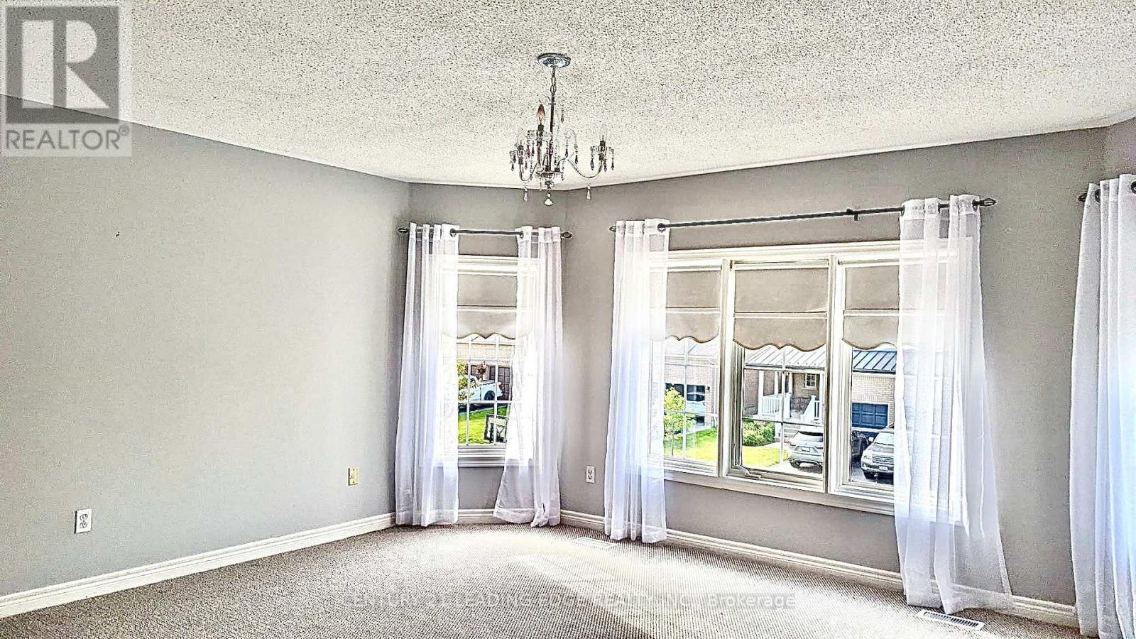 1 Castle Green Drive, Whitby, Ontario  L1R 2P9 - Photo 12 - E13721486