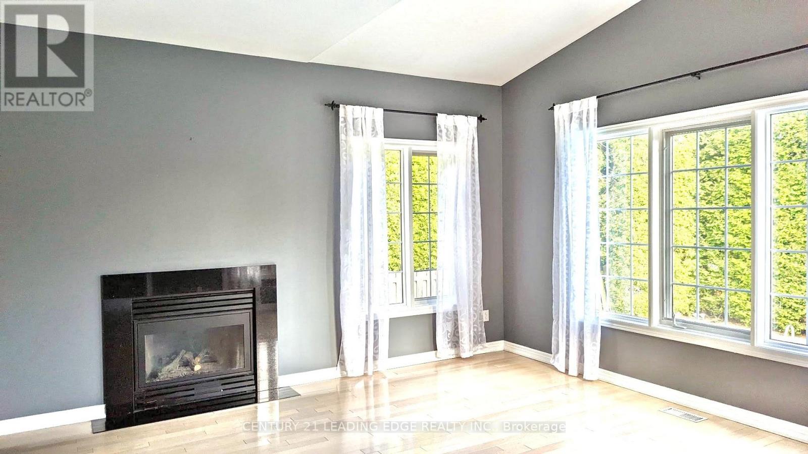 1 Castle Green Drive, Whitby, Ontario  L1R 2P9 - Photo 14 - E13721486