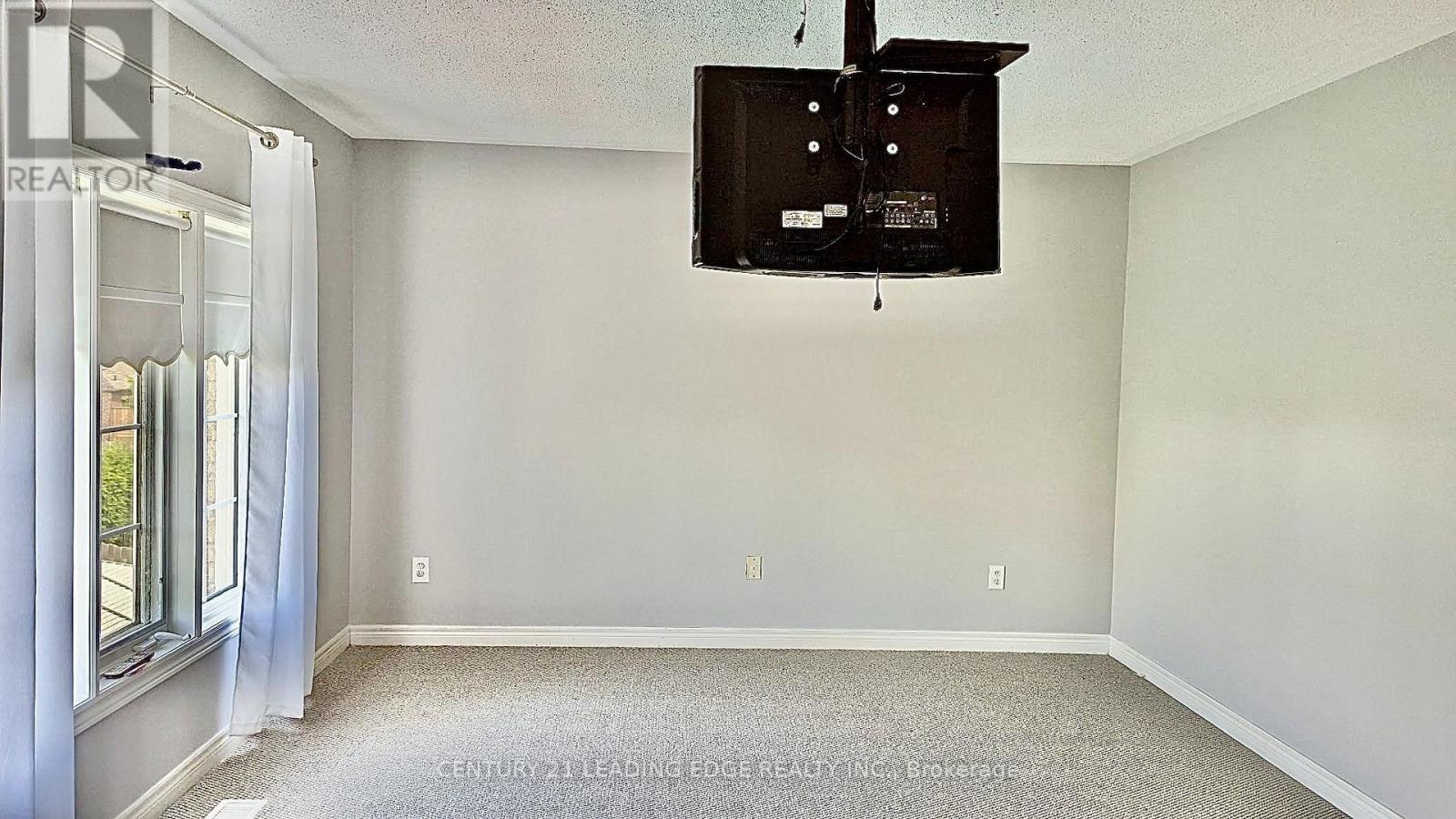 1 Castle Green Drive, Whitby, Ontario  L1R 2P9 - Photo 16 - E13721486