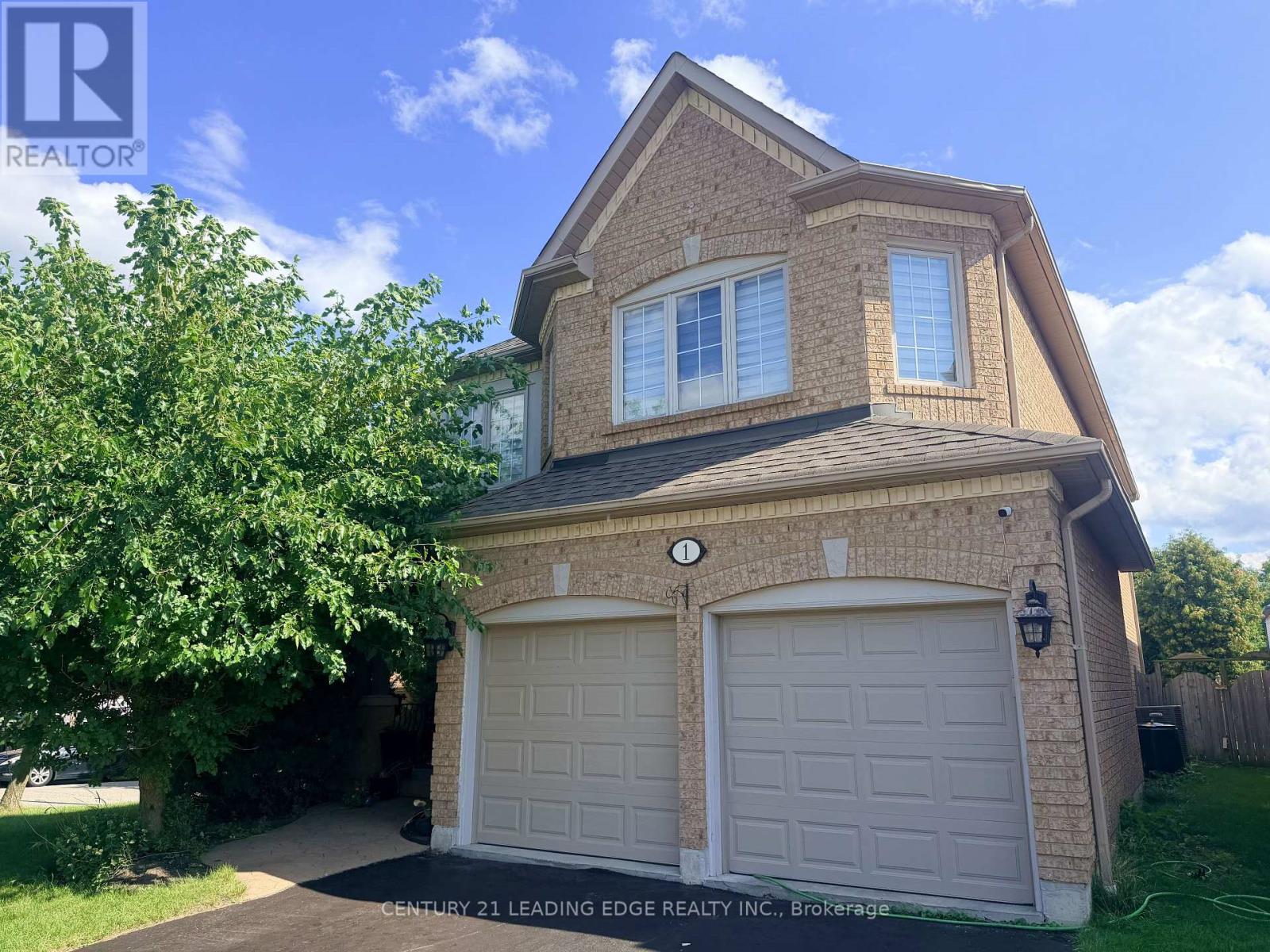 1 Castle Green Drive, Whitby, Ontario  L1R 2P9 - Photo 3 - E13721486