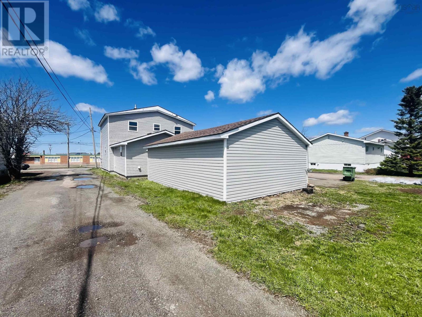 68 Mcgee Street, Springhill, Nova Scotia  B0M 1X0 - Photo 5 - 202602466
