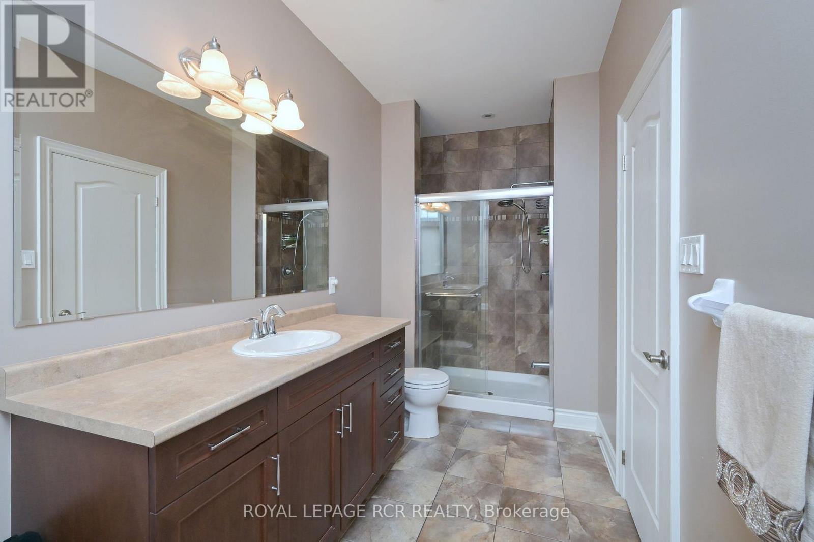 32 Hillcrest Drive, New Tecumseth, Ontario  L9R 0N4 - Photo 17 - N13721298