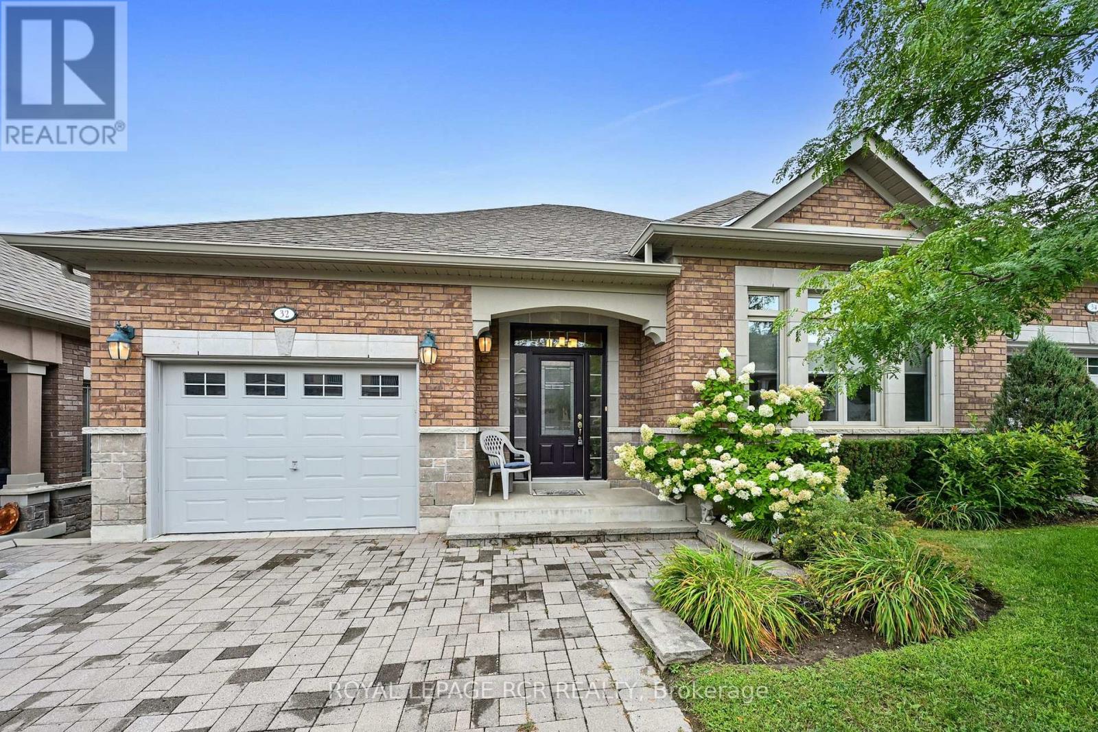 32 Hillcrest Drive, New Tecumseth, Ontario  L9R 0N4 - Photo 2 - N13721298