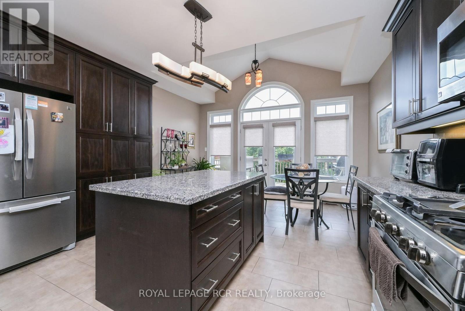 32 Hillcrest Drive, New Tecumseth, Ontario  L9R 0N4 - Photo 7 - N13721298