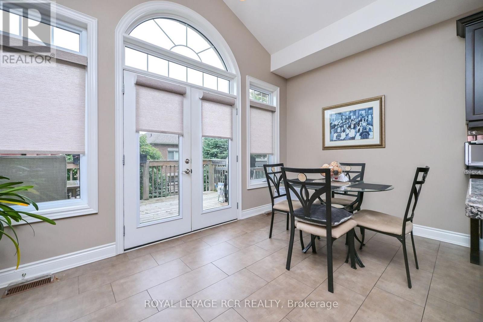 32 Hillcrest Drive, New Tecumseth, Ontario  L9R 0N4 - Photo 8 - N13721298
