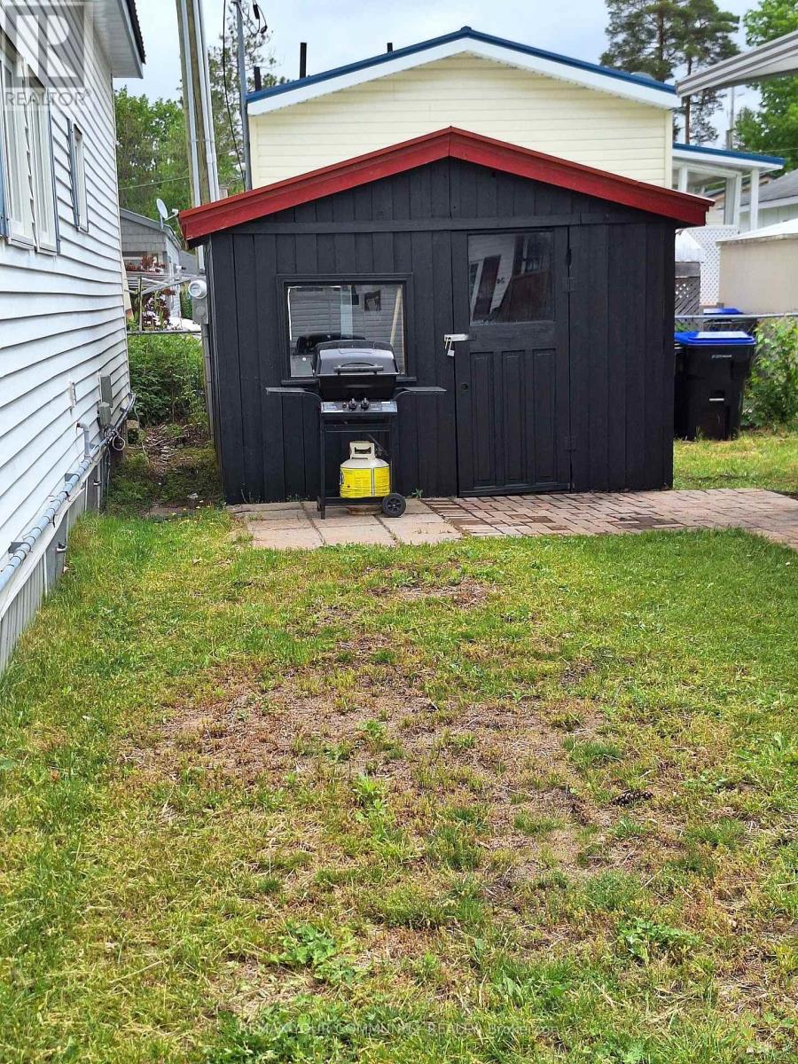 17 Second Street, Essa, Ontario  L0M 1B3 - Photo 2 - N13721306