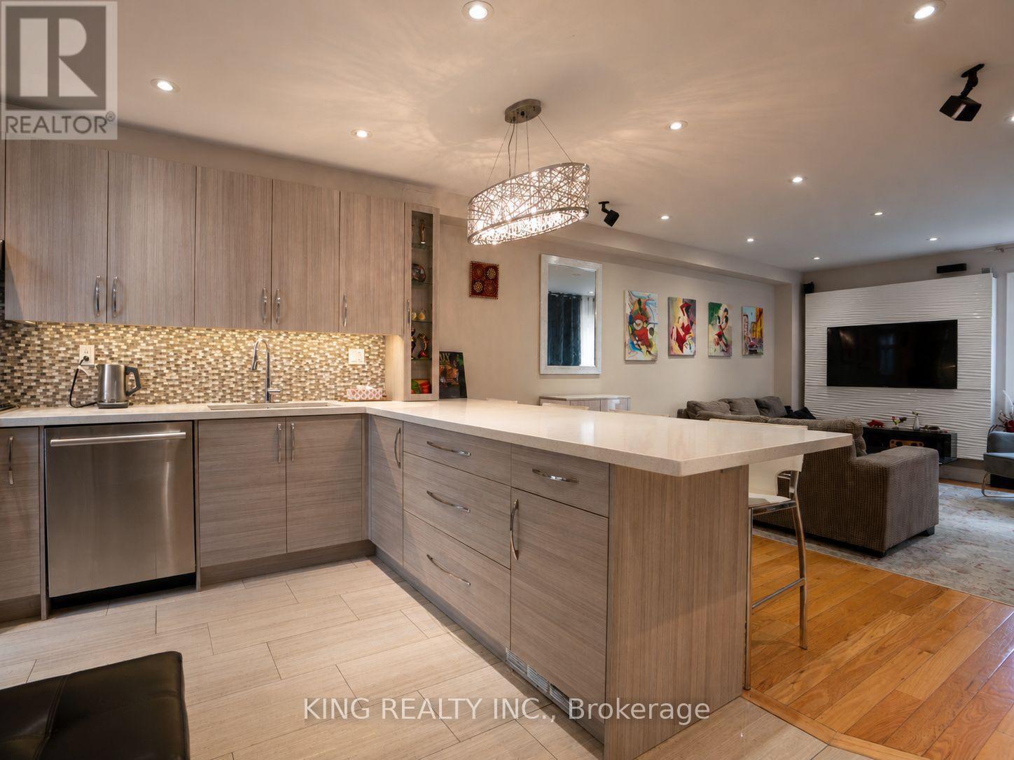 149 Dolce Crescent, Vaughan, Ontario  L4H 3C7 - Photo 6 - N13721310