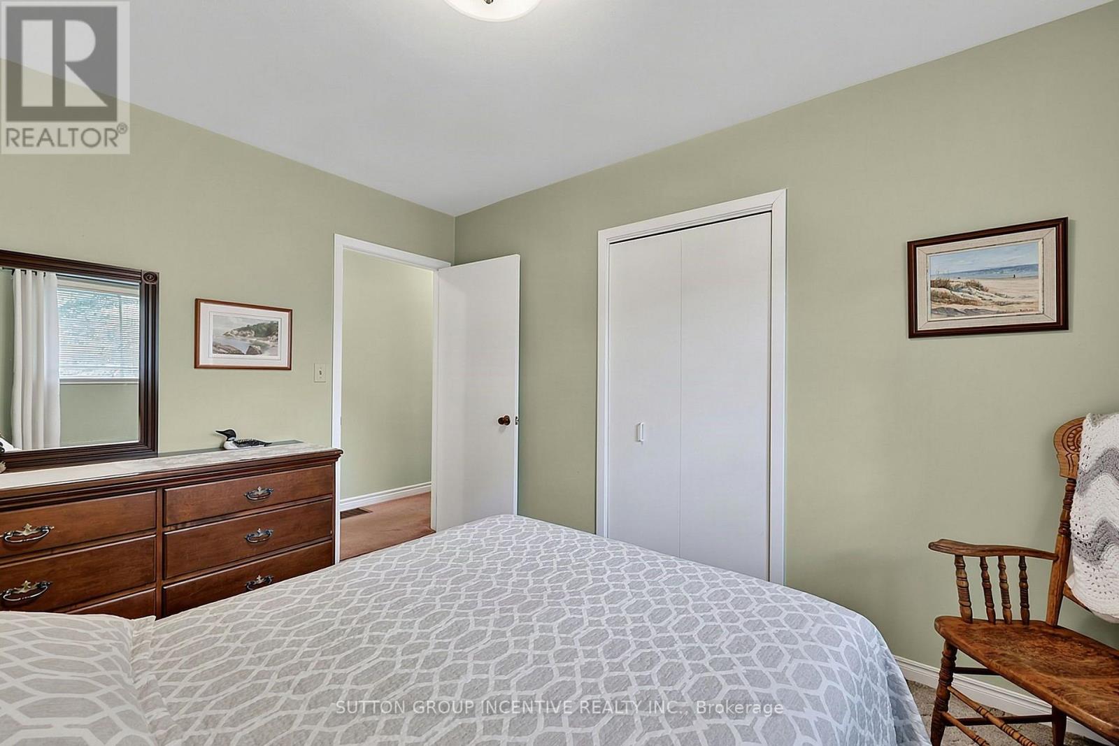 1006 Lebanon Drive, Innisfil, Ontario  L9S 2B7 - Photo 21 - N13721492
