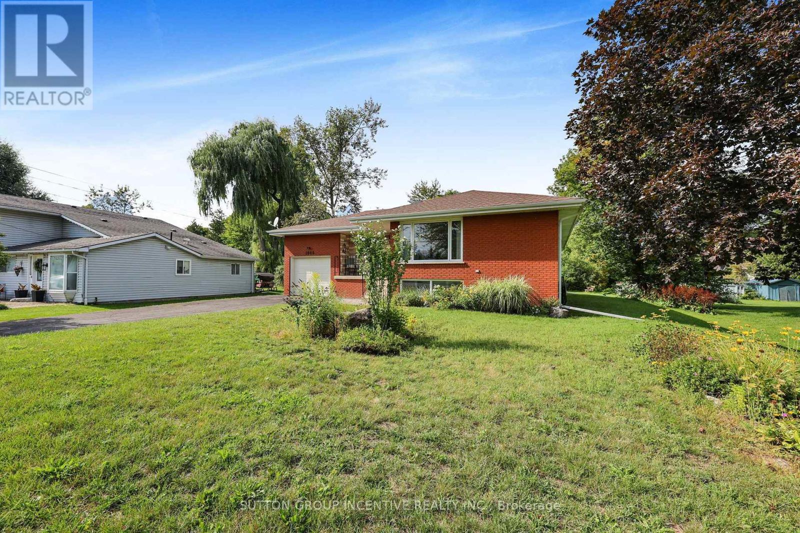 1006 Lebanon Drive, Innisfil, Ontario  L9S 2B7 - Photo 4 - N13721492