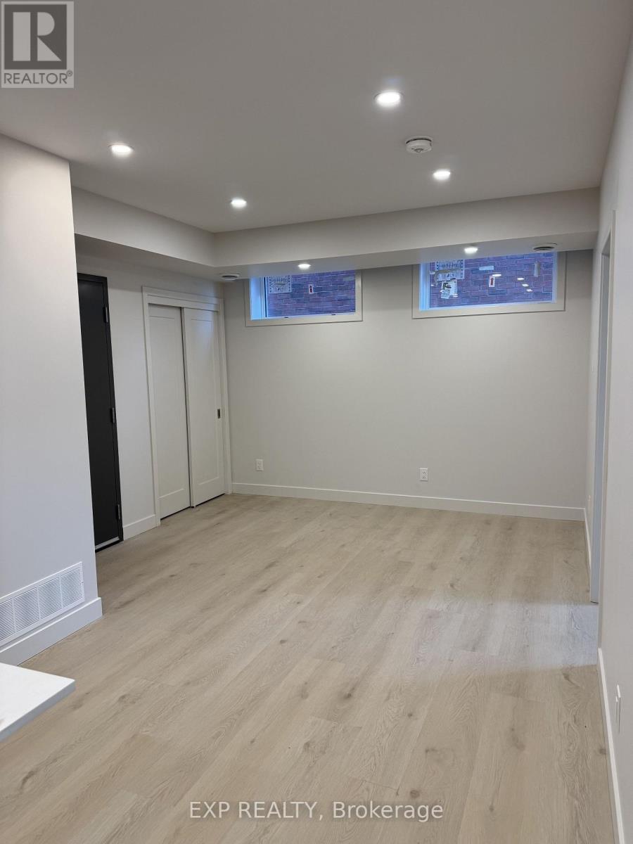 1 - 1301 Dorchester Avenue, Ottawa, Ontario K1Z 8E8 - Photo 4 - X13721324