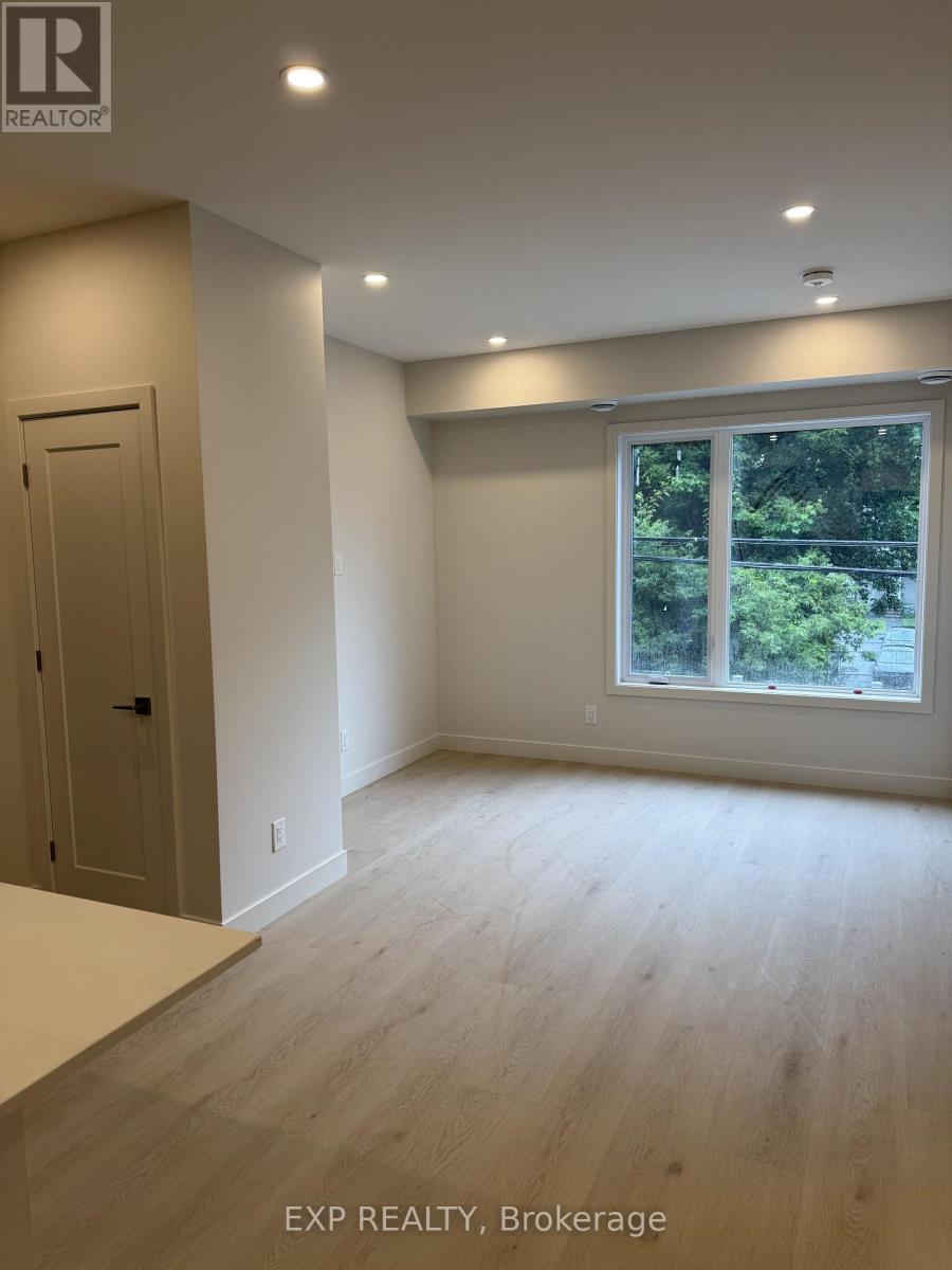 4 - 1301 Dorchester Avenue, Ottawa, Ontario  K1Z 8E8 - Photo 3 - X13721326