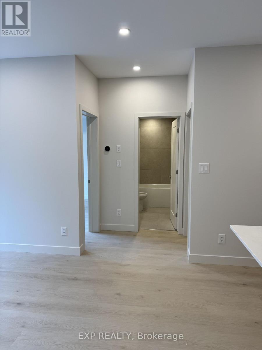 4 - 1301 Dorchester Avenue, Ottawa, Ontario  K1Z 8E8 - Photo 4 - X13721326
