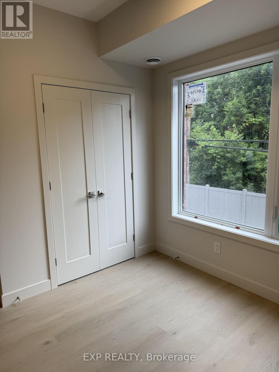 4 - 1301 Dorchester Avenue, Ottawa, Ontario  K1Z 8E8 - Photo 7 - X13721326