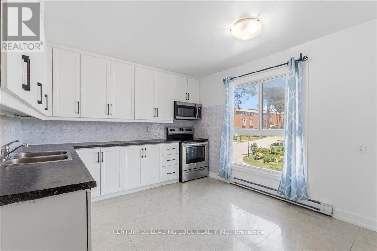 43 - 28 Sebastian Cabot Way, Toronto, Ontario  M3N 2T3 - Photo 13 - W13717930