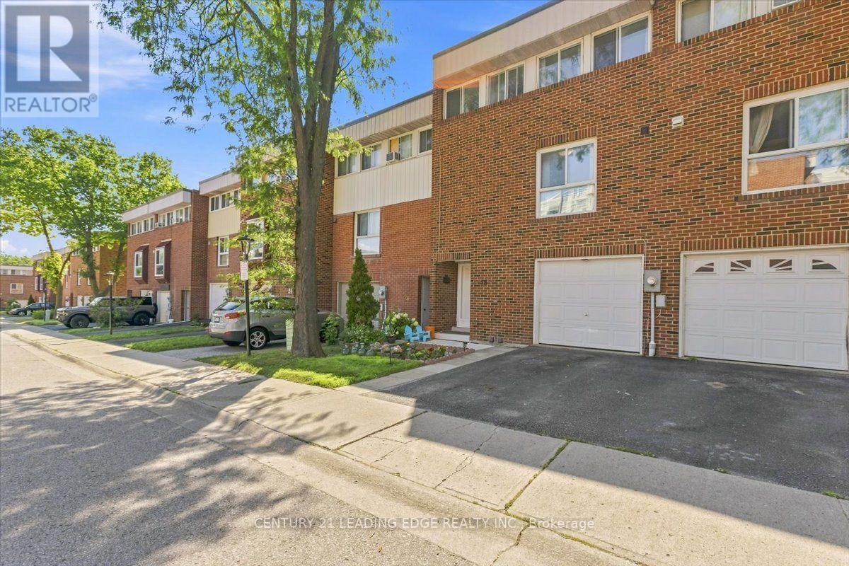 43 - 28 Sebastian Cabot Way, Toronto, Ontario  M3N 2T3 - Photo 3 - W13717930