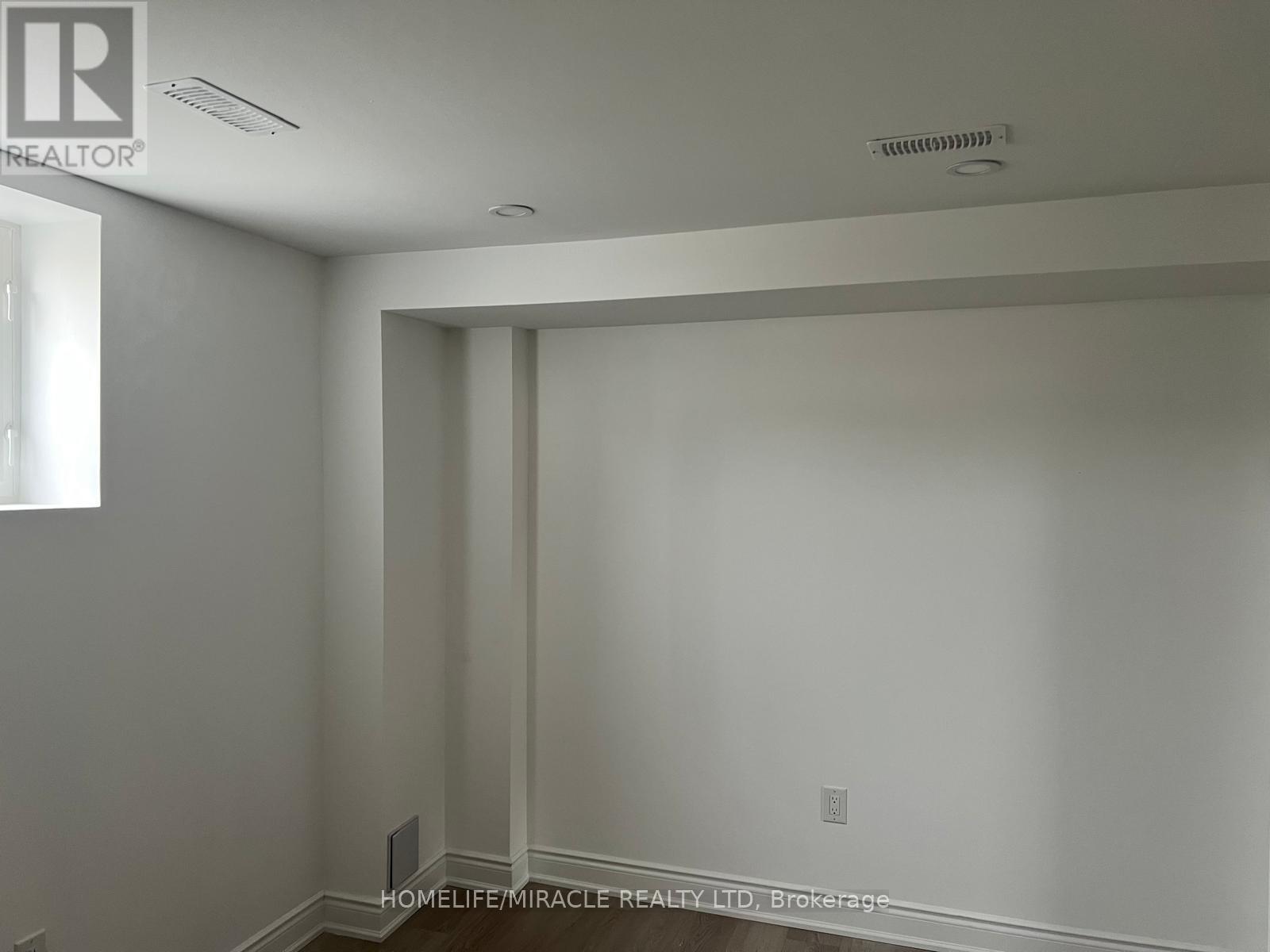 23 Aldenham Street, Brampton, Ontario  L6X 5S2 - Photo 10 - W13721274