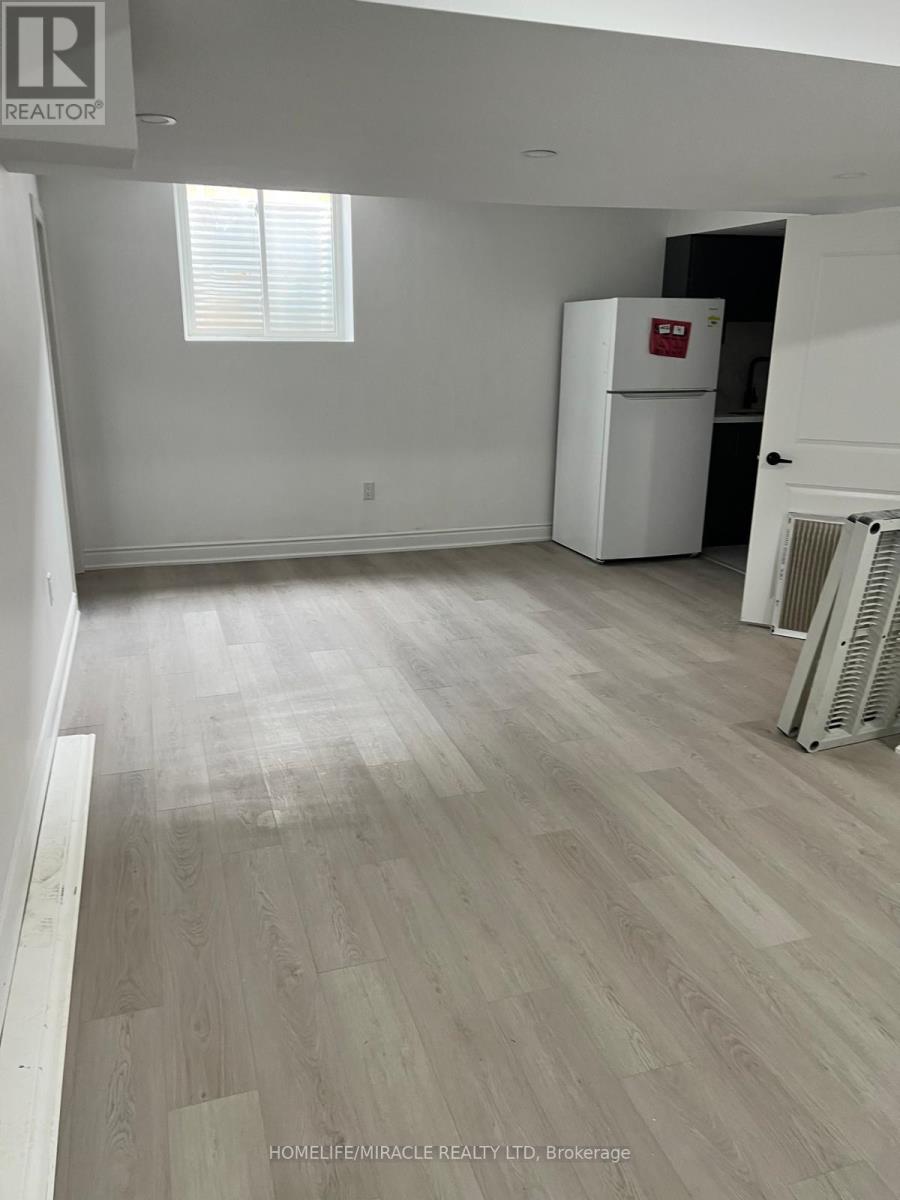 23 Aldenham Street, Brampton, Ontario  L6X 5S2 - Photo 3 - W13721274