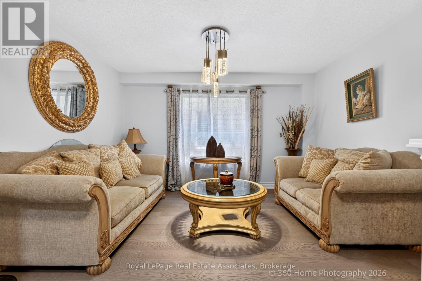 43 Hillsburgh Drive, Brampton, Ontario  L6X 4Z4 - Photo 4 - W13721348