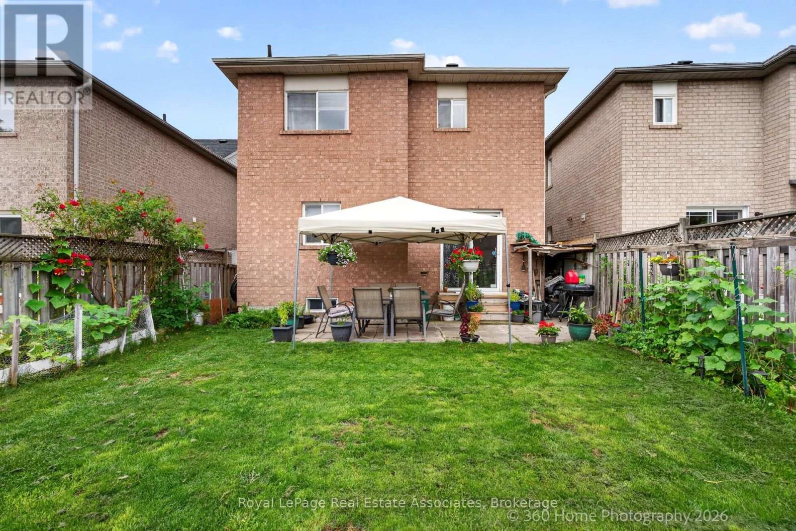 43 Hillsburgh Drive, Brampton, Ontario  L6X 4Z4 - Photo 8 - W13721348