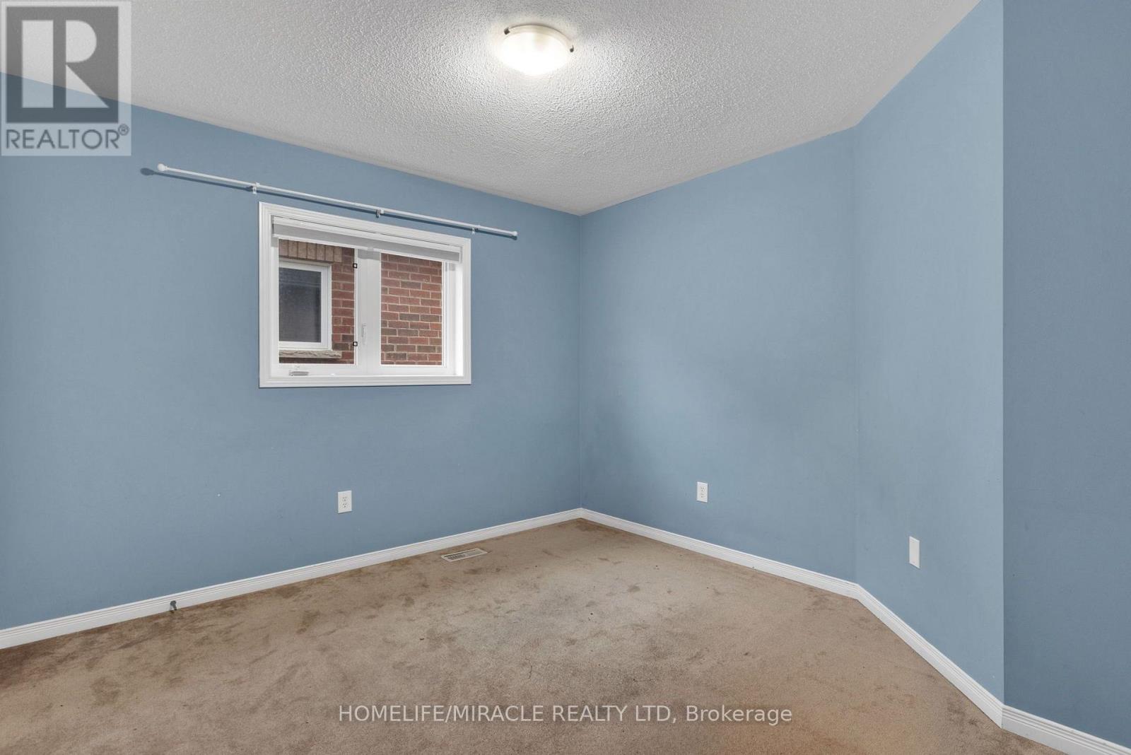 Main & Upper Floor - 15 Chetholme Place E, Halton Hills, Ontario  L7G 0B5 - Photo 17 - W13721356