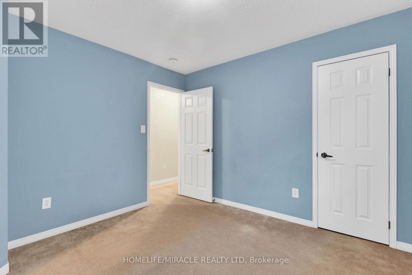 Main & Upper Floor - 15 Chetholme Place E, Halton Hills, Ontario  L7G 0B5 - Photo 18 - W13721356