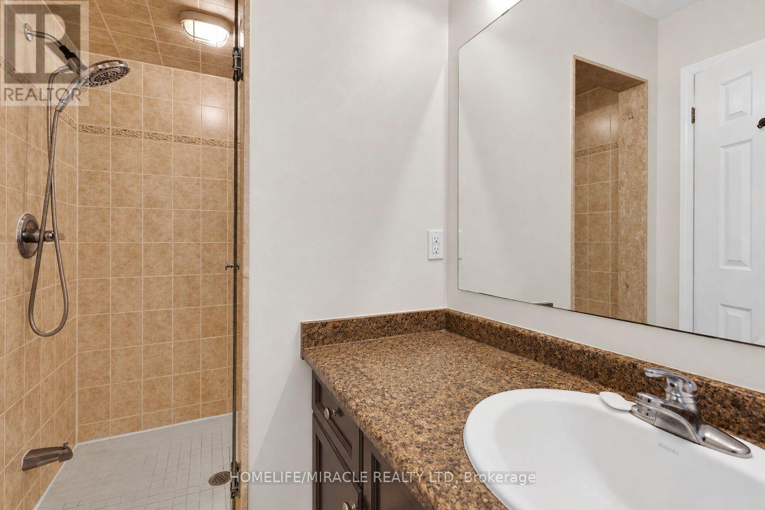Main & Upper Floor - 15 Chetholme Place E, Halton Hills, Ontario  L7G 0B5 - Photo 27 - W13721356