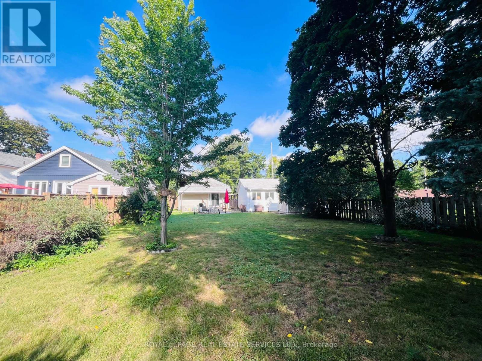 30 College Street, Halton Hills, Ontario  L7G 2N7 - Photo 18 - W13721360