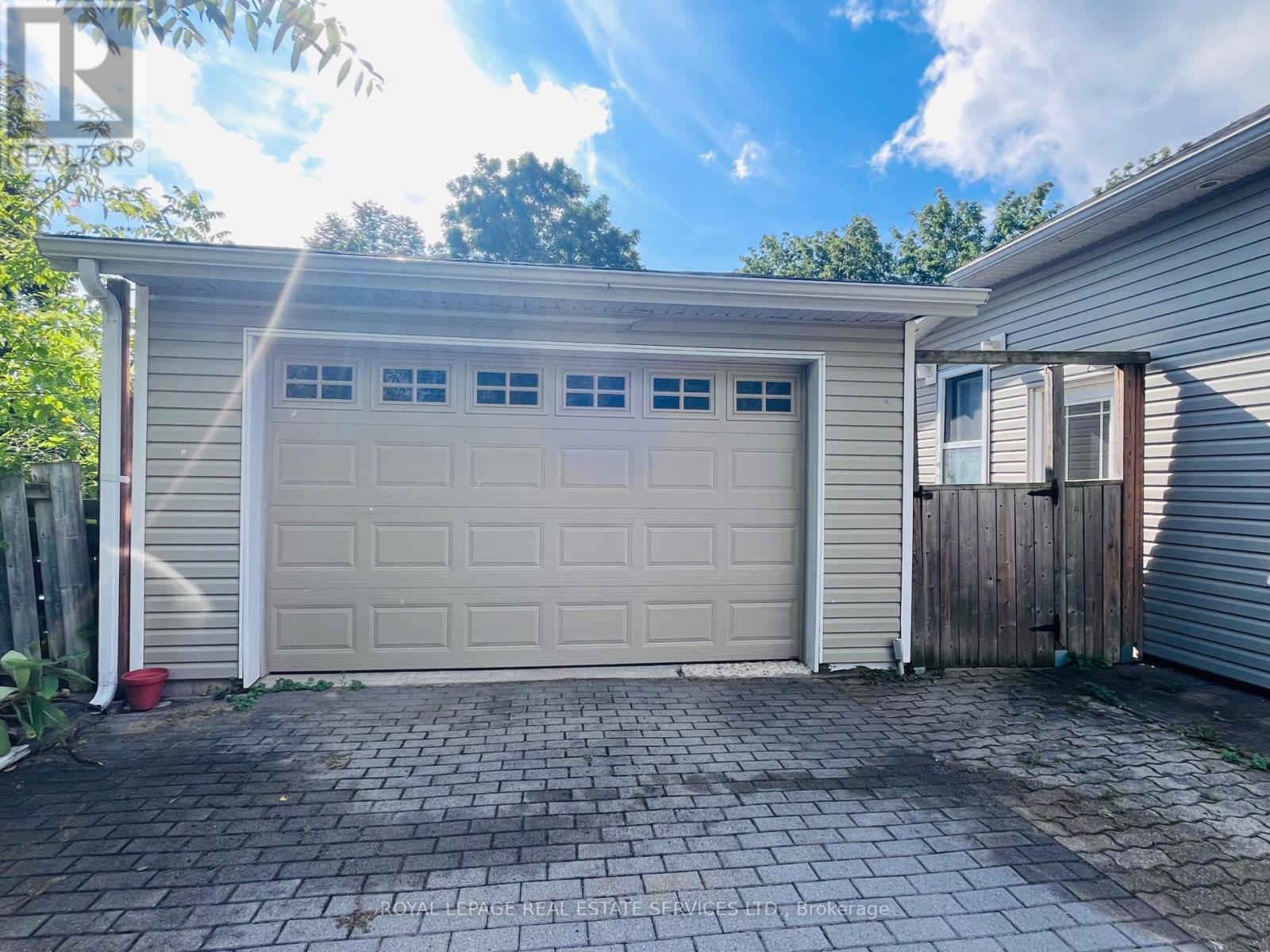 30 College Street, Halton Hills, Ontario  L7G 2N7 - Photo 20 - W13721360