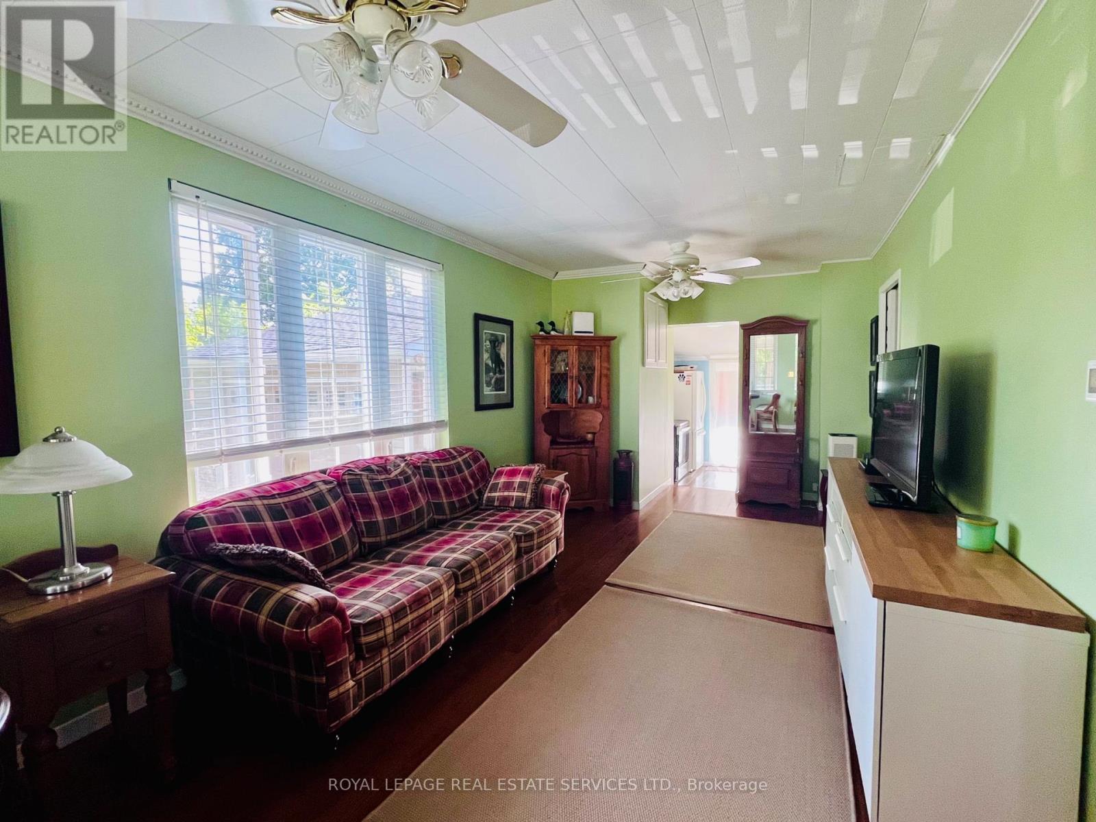 30 College Street, Halton Hills, Ontario  L7G 2N7 - Photo 4 - W13721360