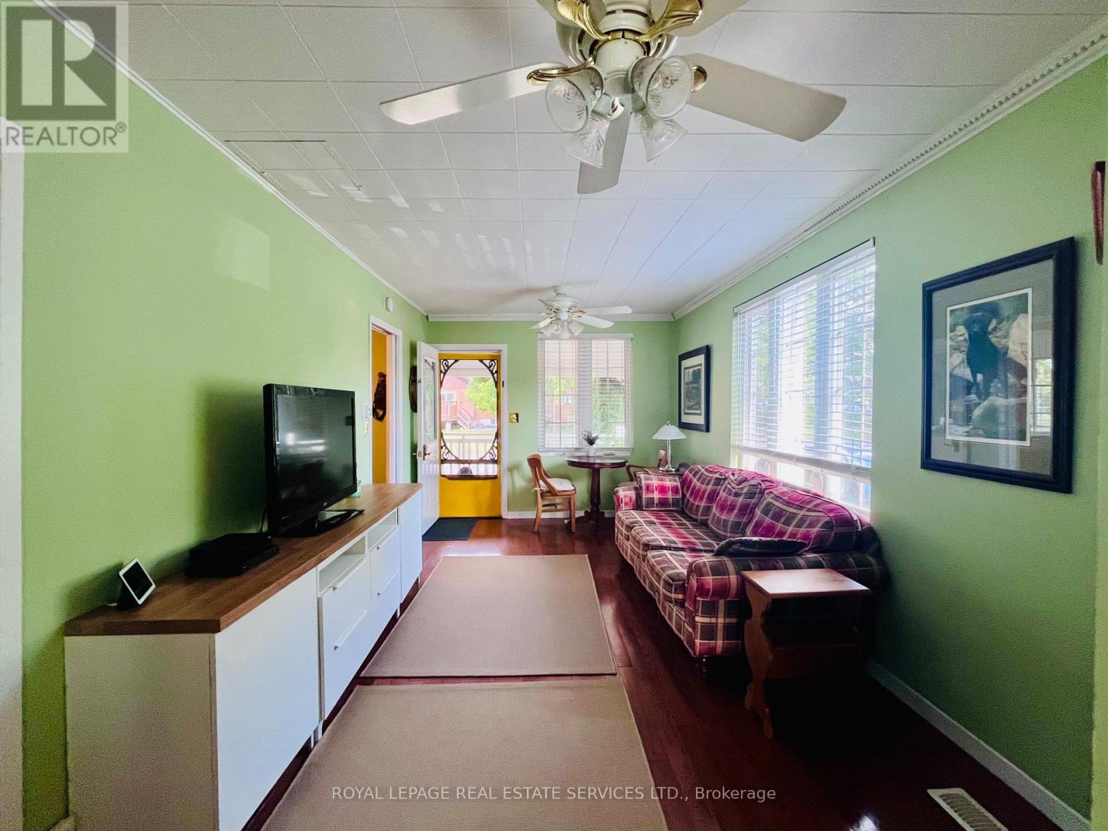 30 College Street, Halton Hills, Ontario  L7G 2N7 - Photo 6 - W13721360