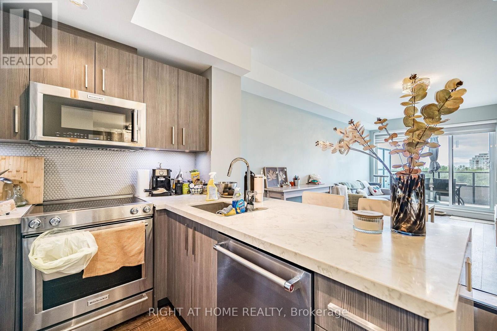 431 - 30 Shore Breeze Drive, Toronto, Ontario  M8V 0J1 - Photo 18 - W13721414