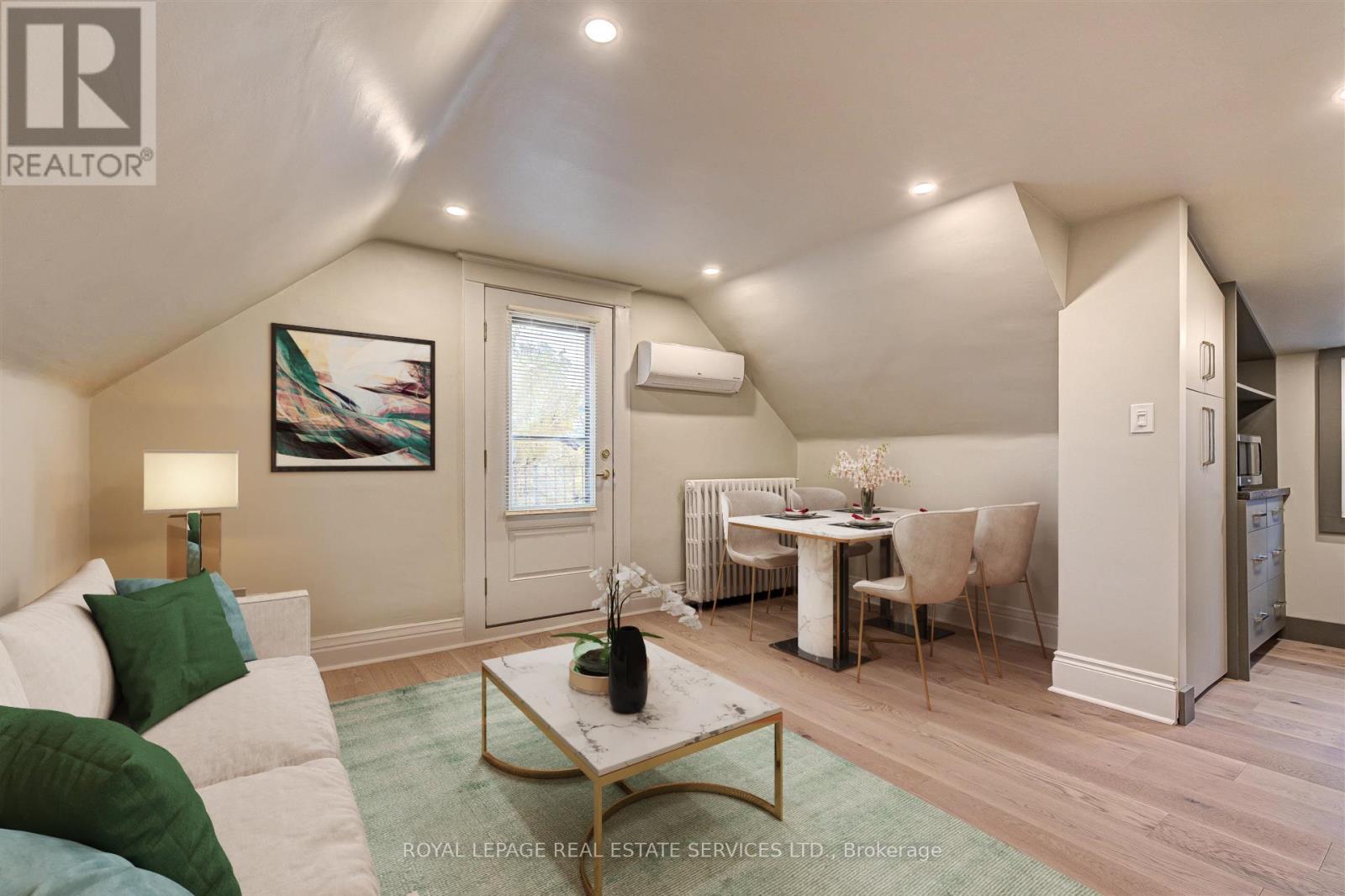 3 - 150 Medland Street, Toronto, Ontario  M6P 2N5 - Photo 2 - W13721468