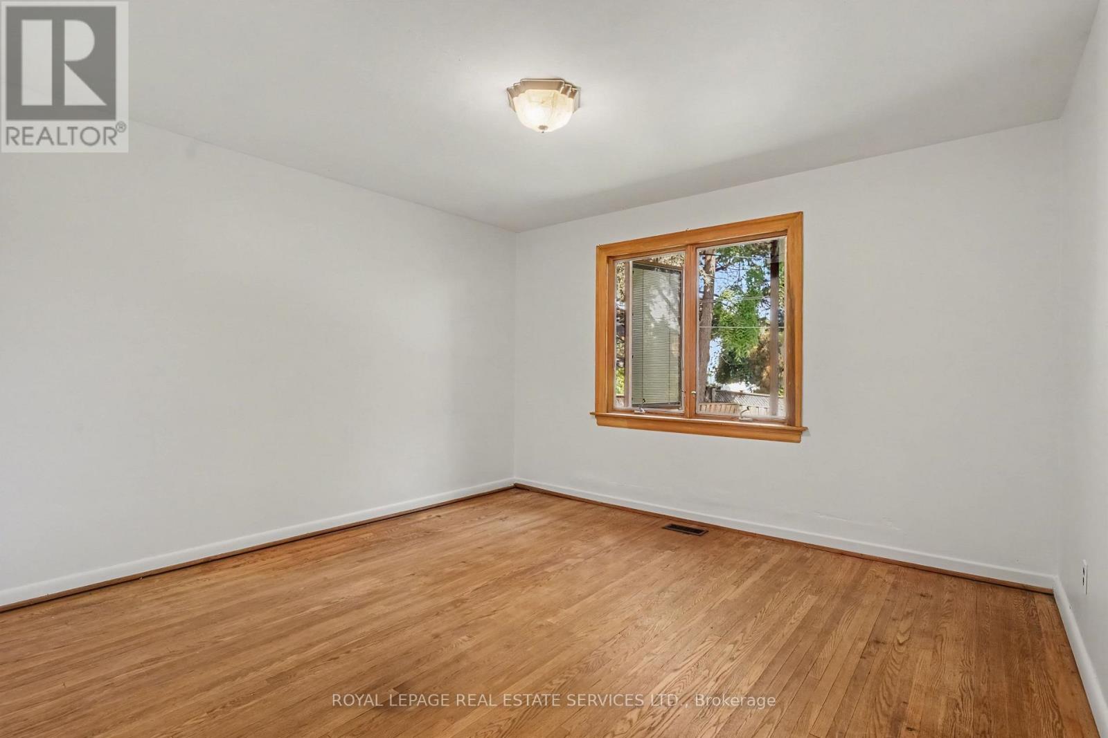 647 Burnhamthorpe Road, Toronto, Ontario  M9C 2Z1 - Photo 23 - W13721496