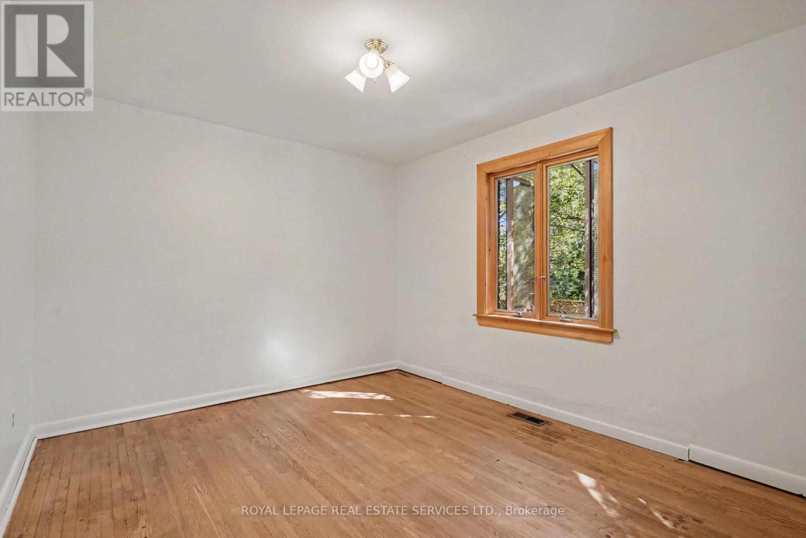 647 Burnhamthorpe Road, Toronto, Ontario  M9C 2Z1 - Photo 25 - W13721496