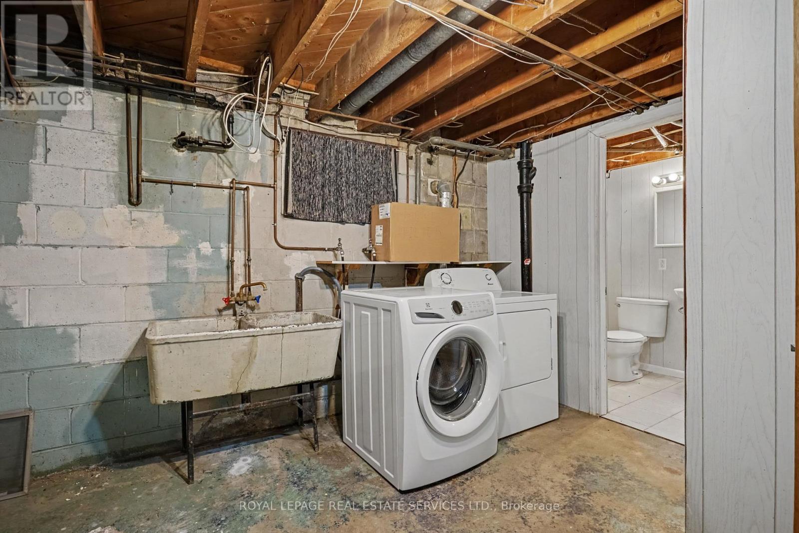 647 Burnhamthorpe Road, Toronto, Ontario  M9C 2Z1 - Photo 30 - W13721496