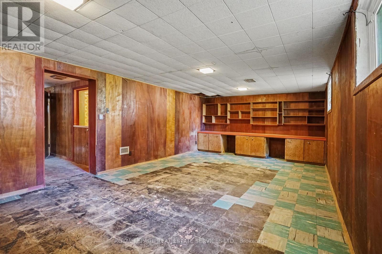 647 Burnhamthorpe Road, Toronto, Ontario  M9C 2Z1 - Photo 32 - W13721496