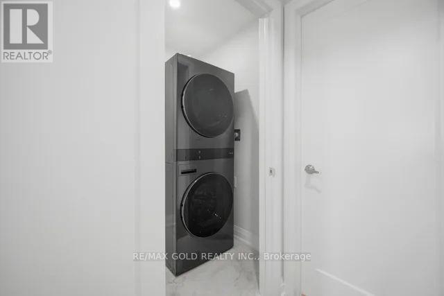 7334 Lowville Heights, Mississauga, Ontario  L5N 8L4 - Photo 31 - W13721522