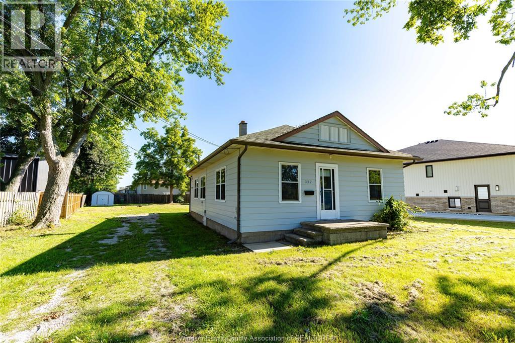 MLS# 26020924: 327 BOUFFARD, LaSalle, Canada