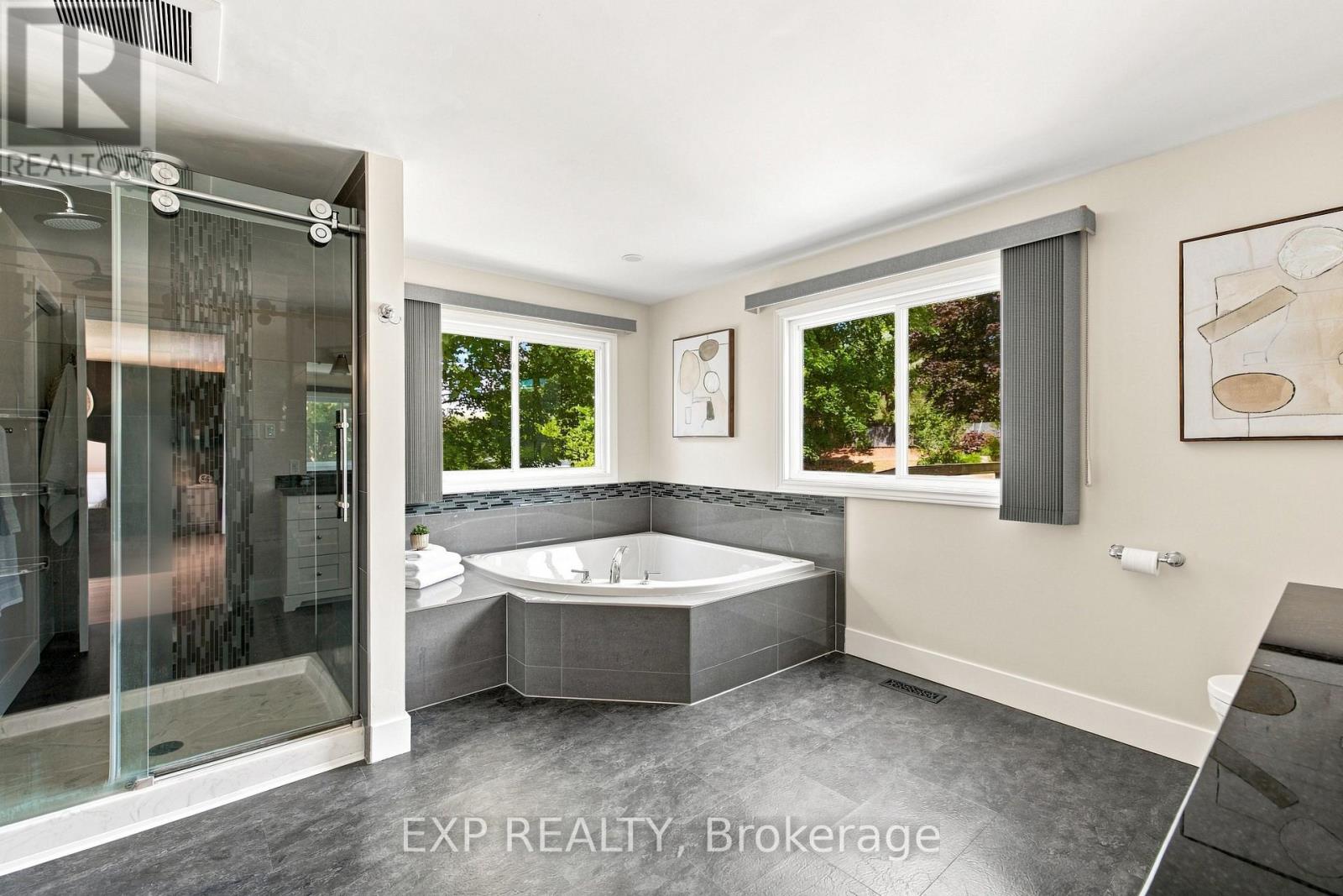 62 Corfield Drive, Kitchener, Ontario N2A 3W9 - Photo 31 - X13721272