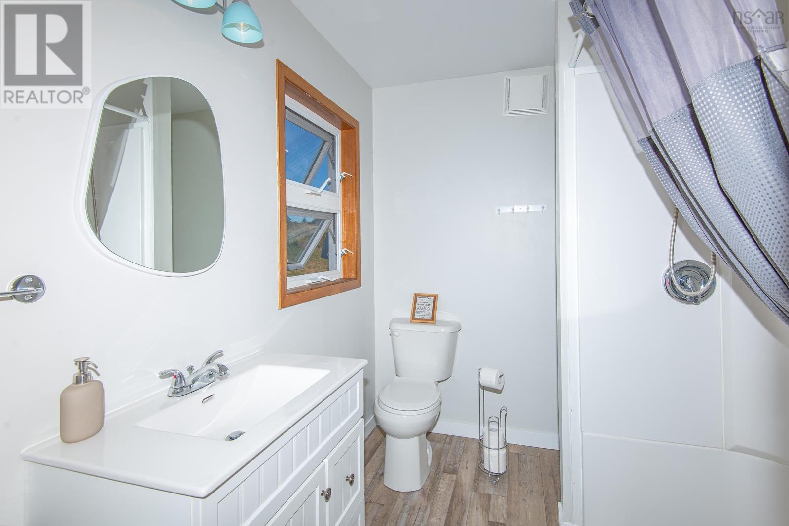 5956 Highway 1, Mavillette, Nova Scotia  B5A 5B3 - Photo 16 - 202608854