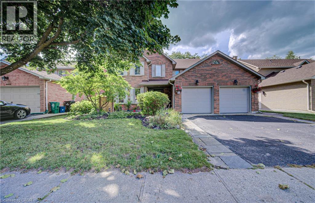 7 Stock Court, Cambridge, Ontario  N3C 3R4 - Photo 2 - 40858399