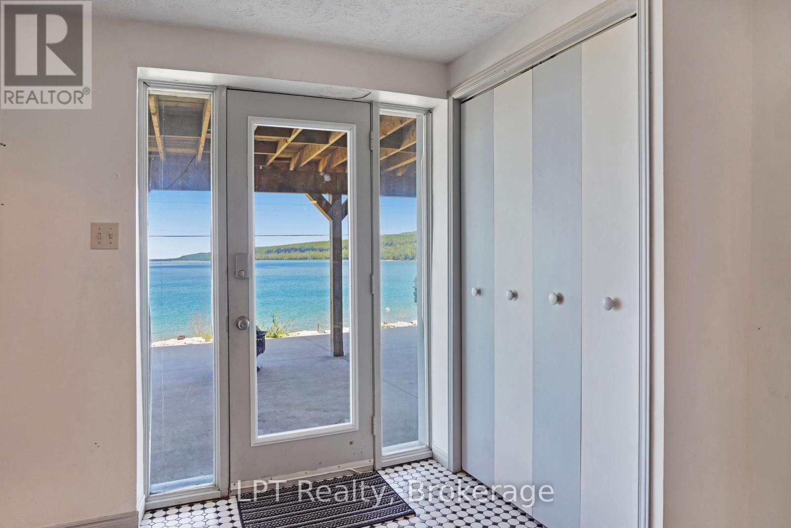 101 North Shore Road, Northern Bruce Peninsula, Ontario  N0H 1W0 - Photo 11 - X13501954