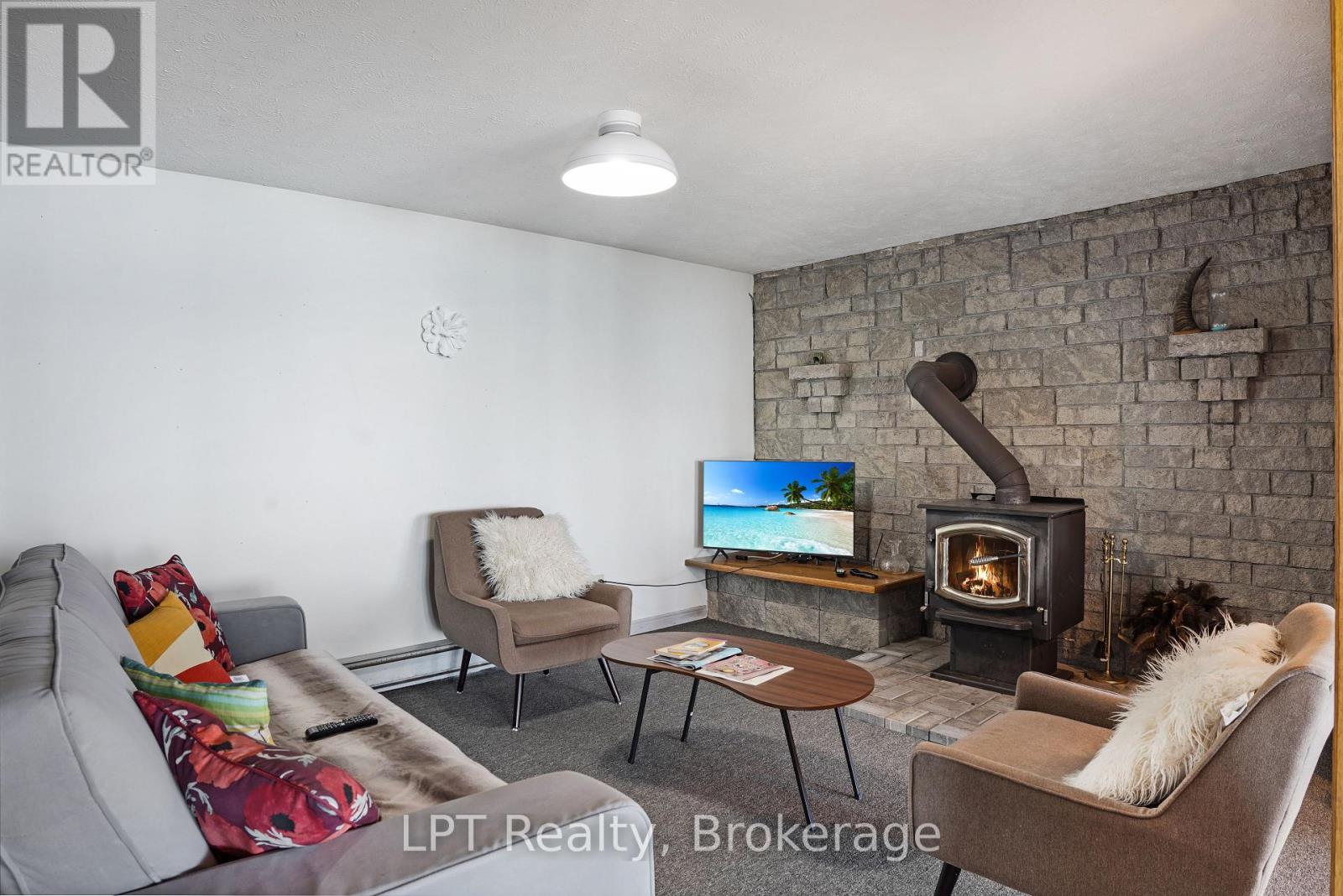 101 North Shore Road, Northern Bruce Peninsula, Ontario  N0H 1W0 - Photo 13 - X13501954